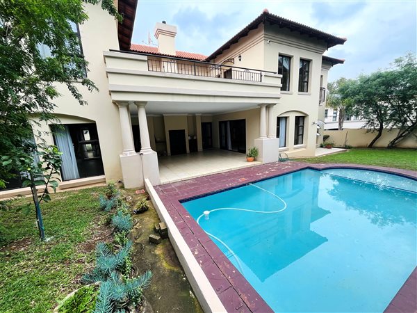 4 Bedroom House 4 Bedroom House