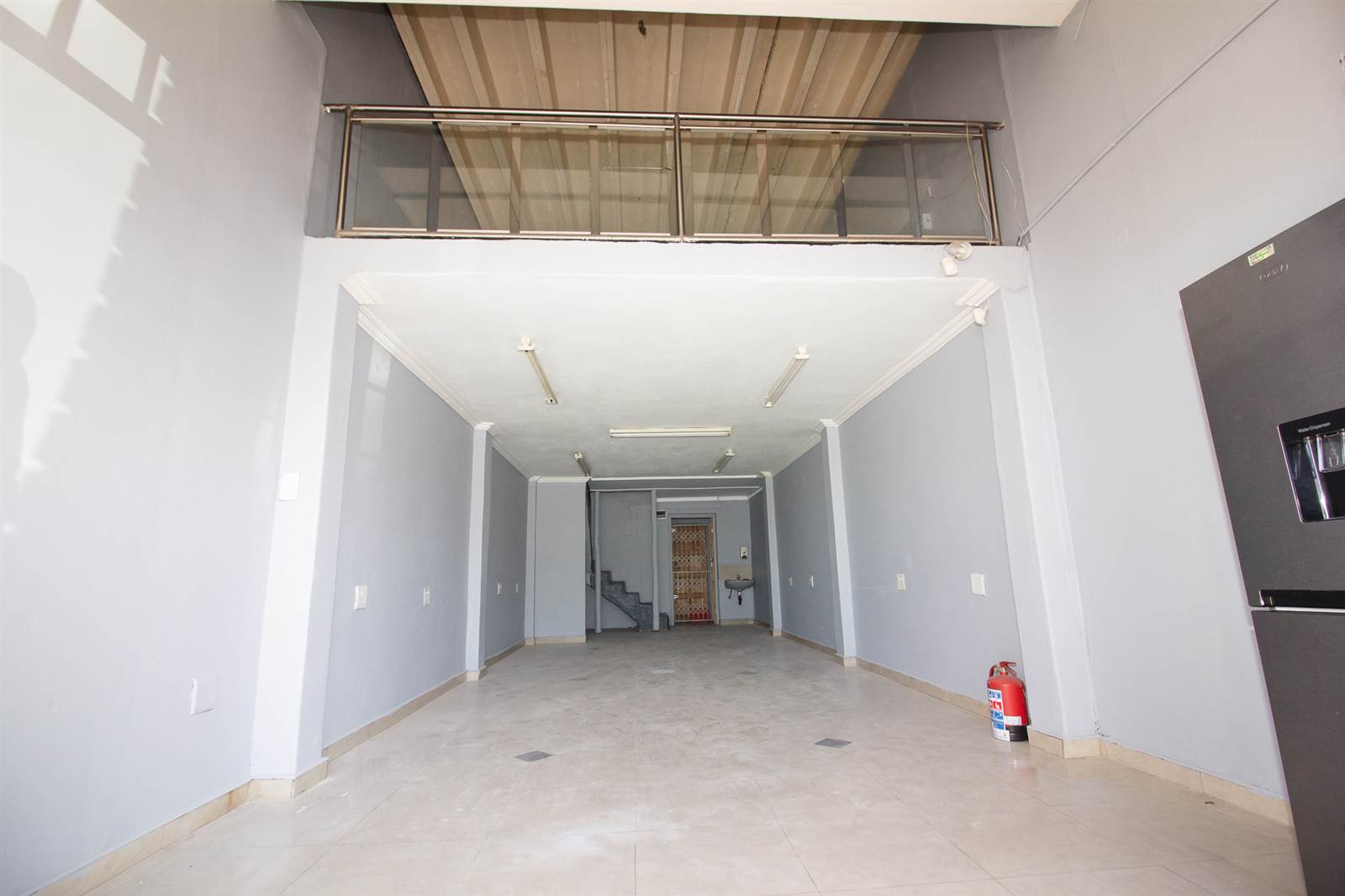 145  m² Retail Space in Westcliff photo number 5