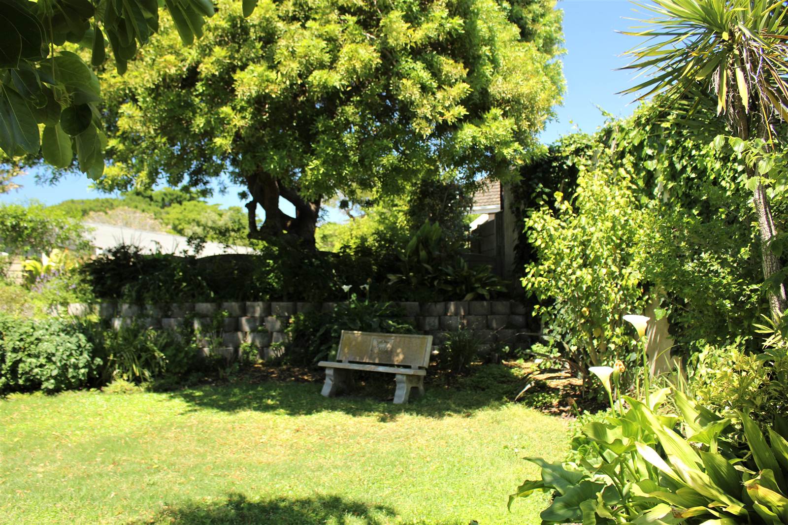 3 Bed Garden Cottage in Leisure Isle photo number 25