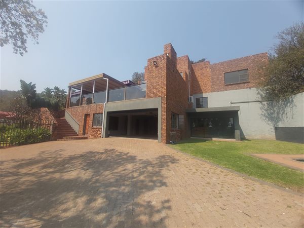 5 Bedroom House 5 Bedroom House