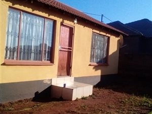 2 Bed House in Lakeside