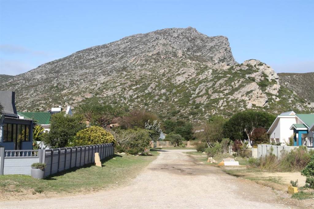 608 m² Land available in Pringle Bay photo number 12