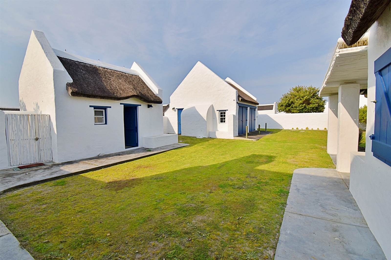 3 Bed House in Struisbaai photo number 14