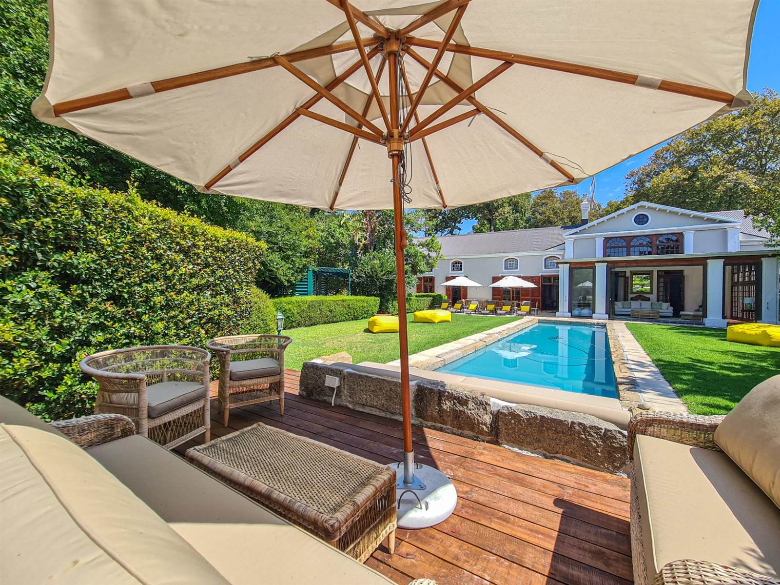 7 Bed House in Constantia photo number 4