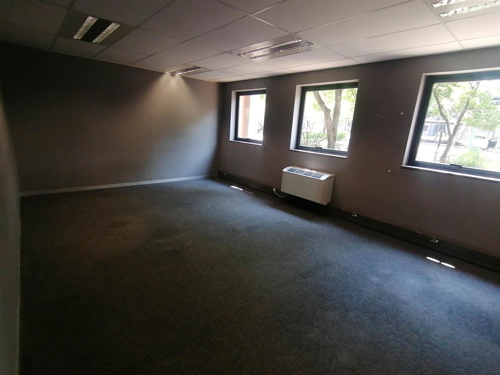 291  m² Commercial space in Halfway House photo number 8
