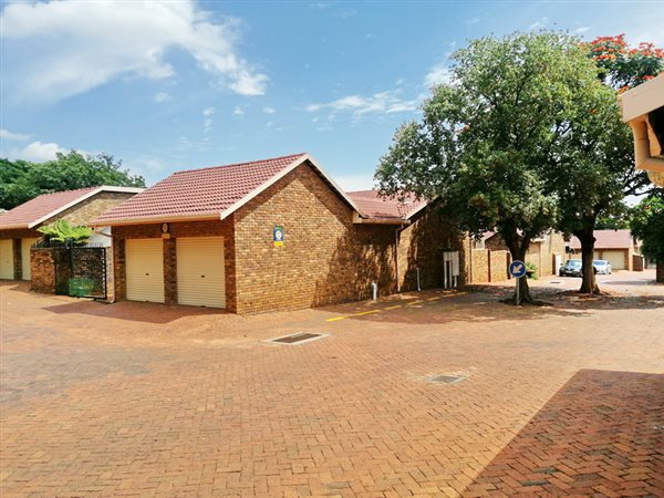 3 Bed Townhouse in Silverton