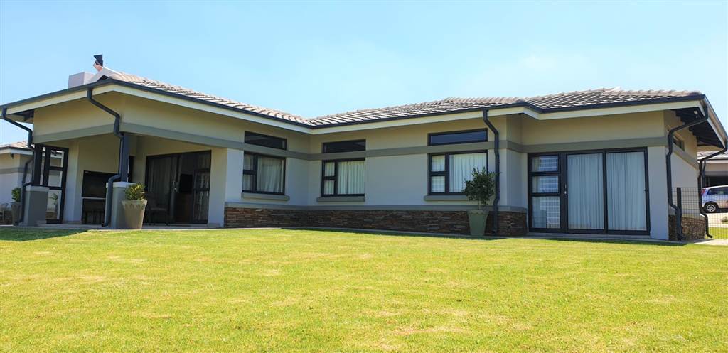 3 Bed House in Zesfontein AH photo number 2