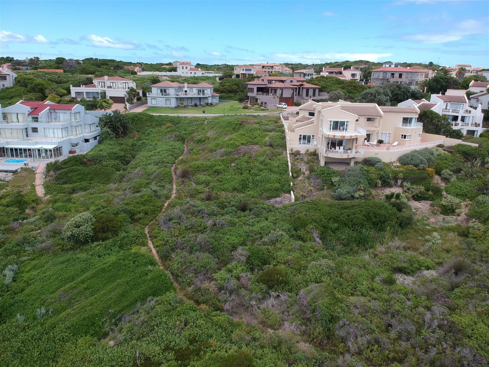 794 m² Land available in St Francis Bay photo number 1