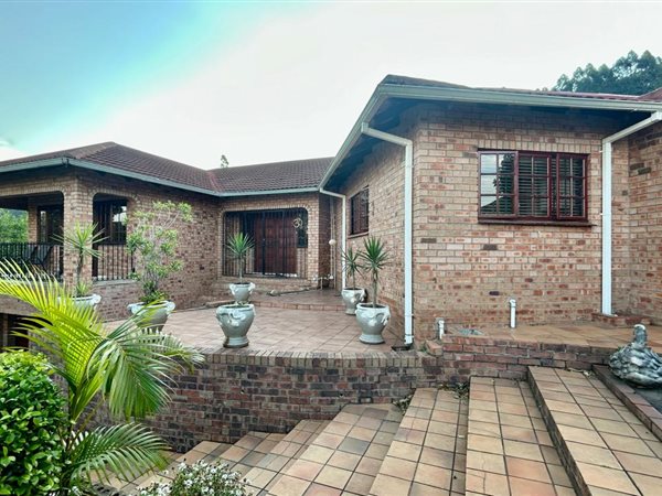 6 Bedroom House 6 Bedroom House