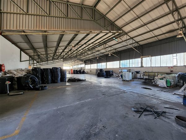 1822  m² Industrial space in Chloorkop