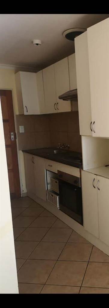 2 Bed Cluster in Olievenhoutbosch photo number 12
