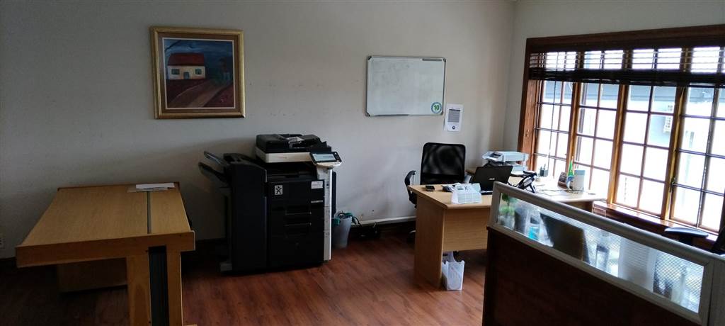 640  m² Office Space in Moreleta Park photo number 15