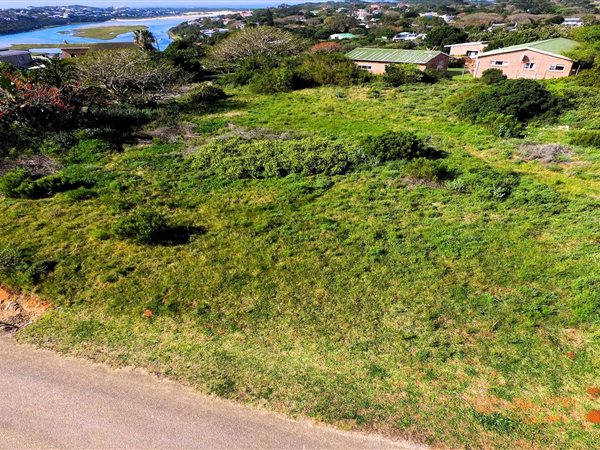 1067 m² Land available in Boesmansriviermond