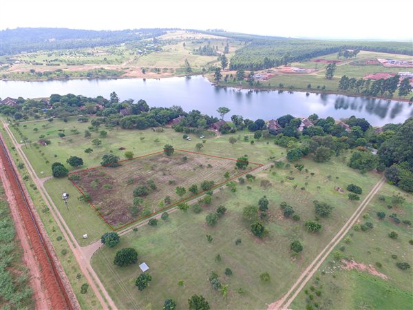 3444 m² Land available in White River