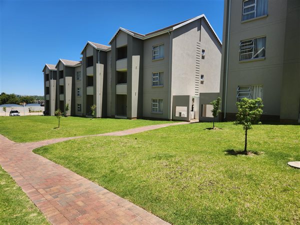 2 Bed Townhouse in Blue Hills