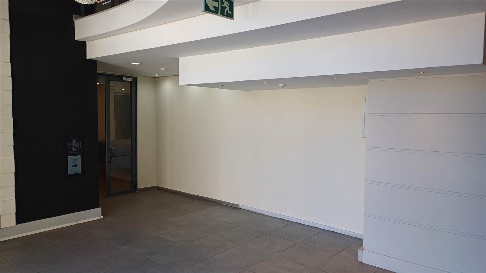 1671.5  m² Commercial space in Sandown photo number 15