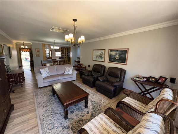3 Bedroom Townhouse 3 Bedroom Townhouse