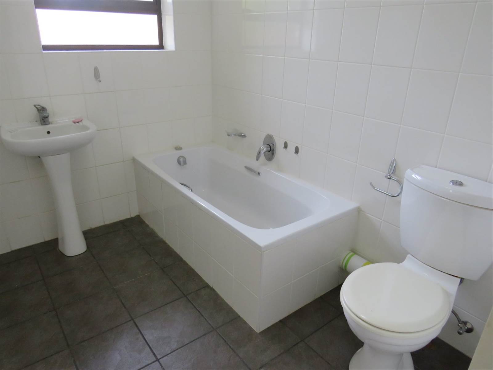 2 Bed Townhouse in Bathurst and Surrounds photo number 18