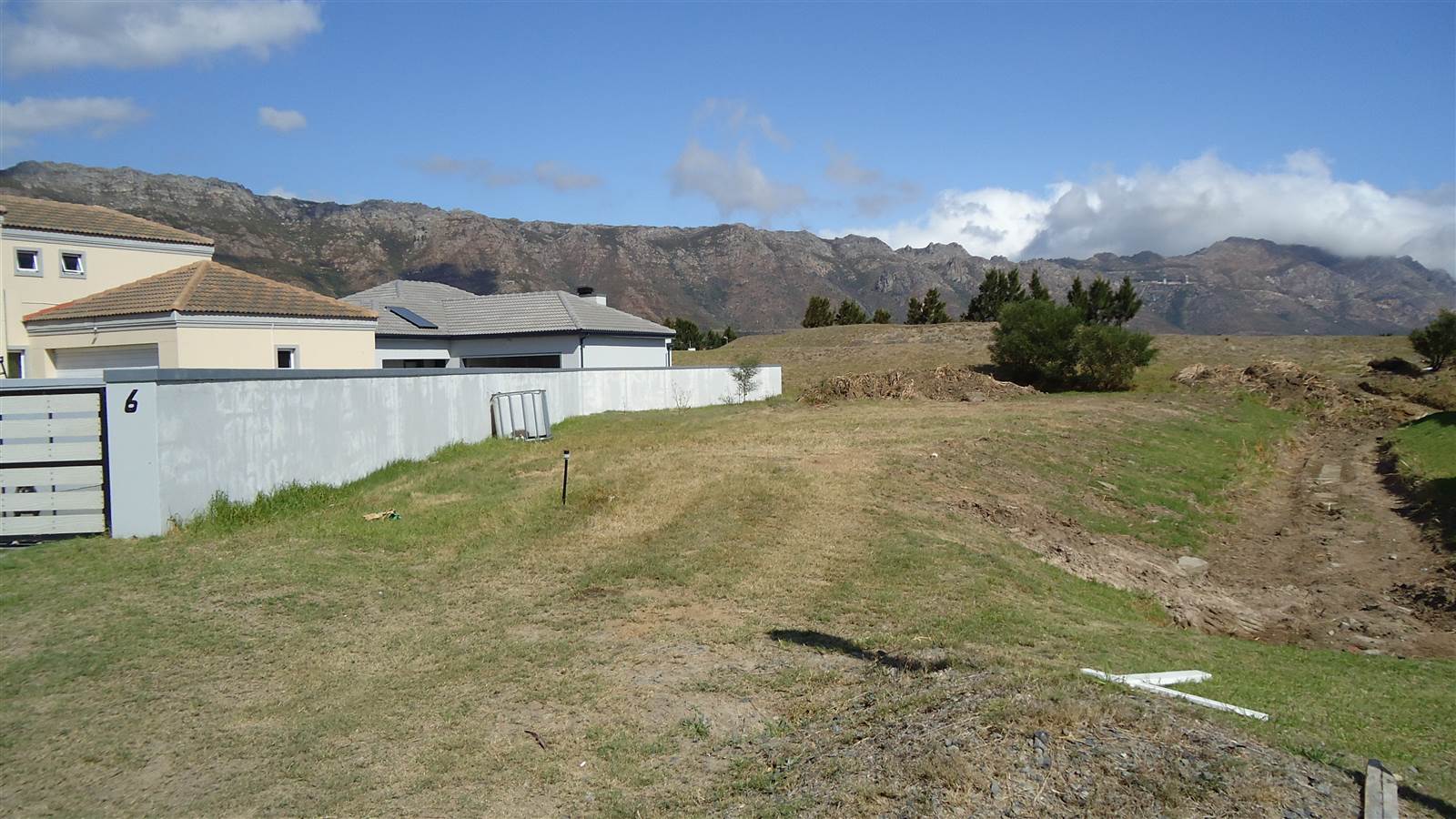 504 m² Land available in Fairview Golf Estate photo number 2