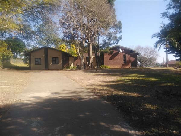 8 Bed House in Melmoth