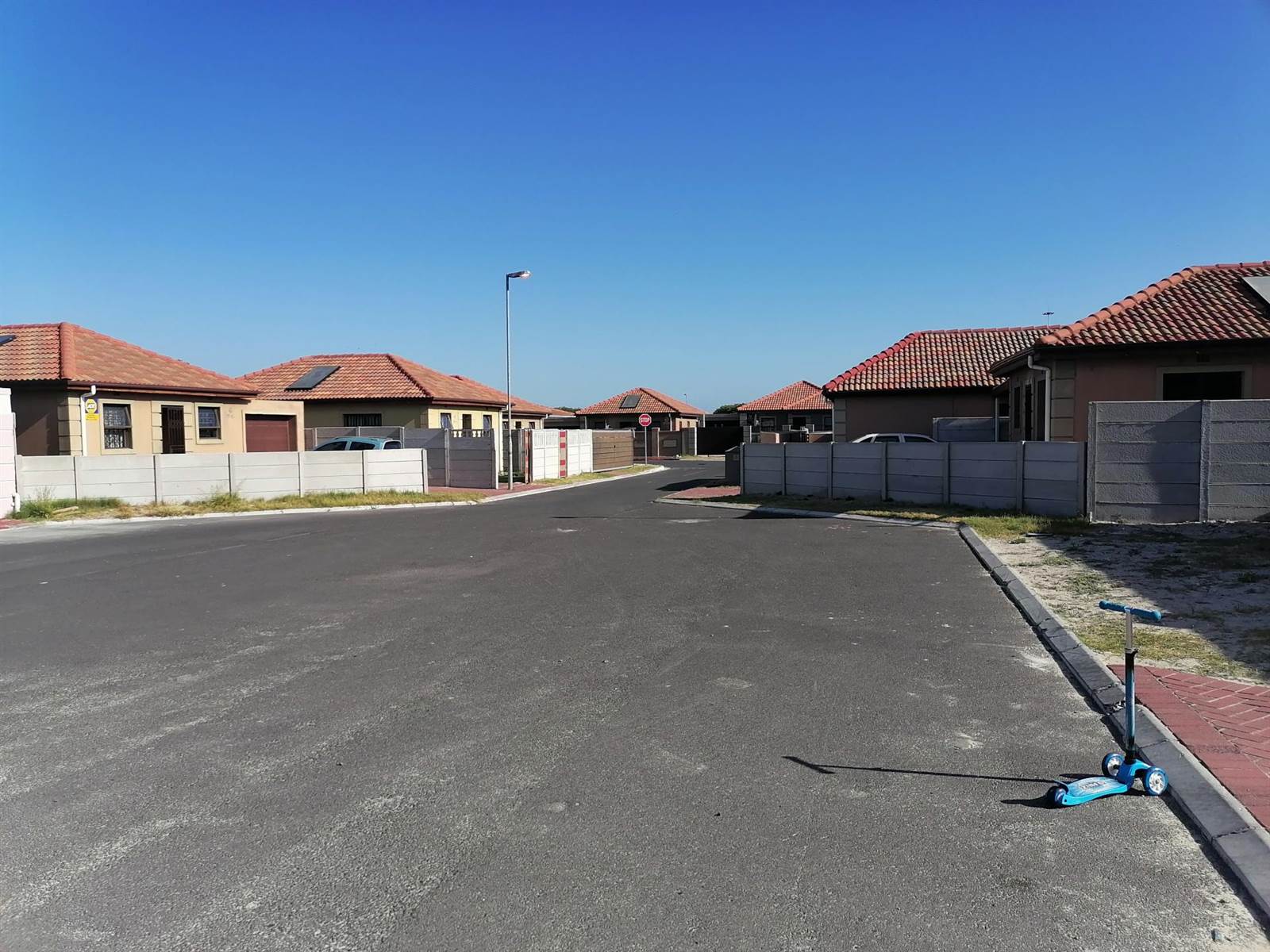 3 Bed House in Mitchells Plain photo number 13