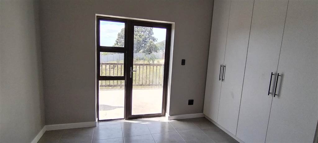 3 Bed House in Bredasdorp photo number 13