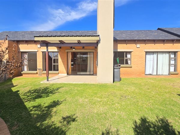 2 Bedroom Townhouse 2 Bedroom Townhouse