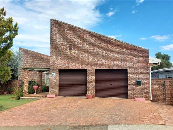 3 Bedroom House 3 Bedroom House