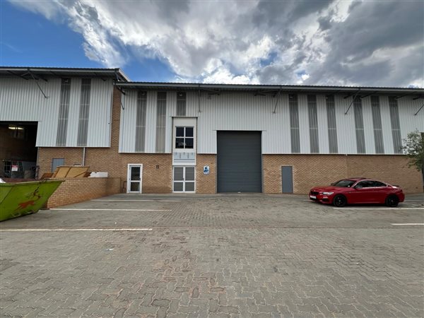 419  m² Industrial space