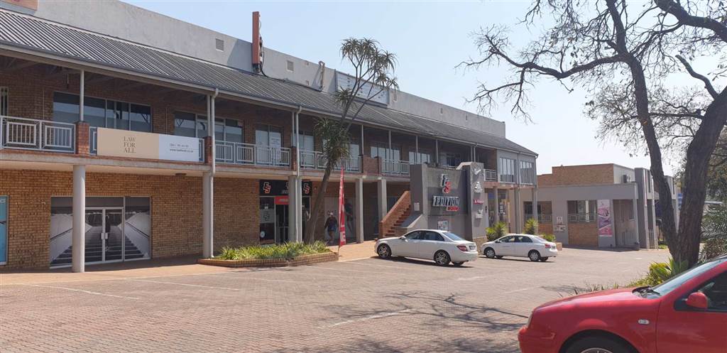 80  m² Retail Space in Nelspruit Central photo number 1