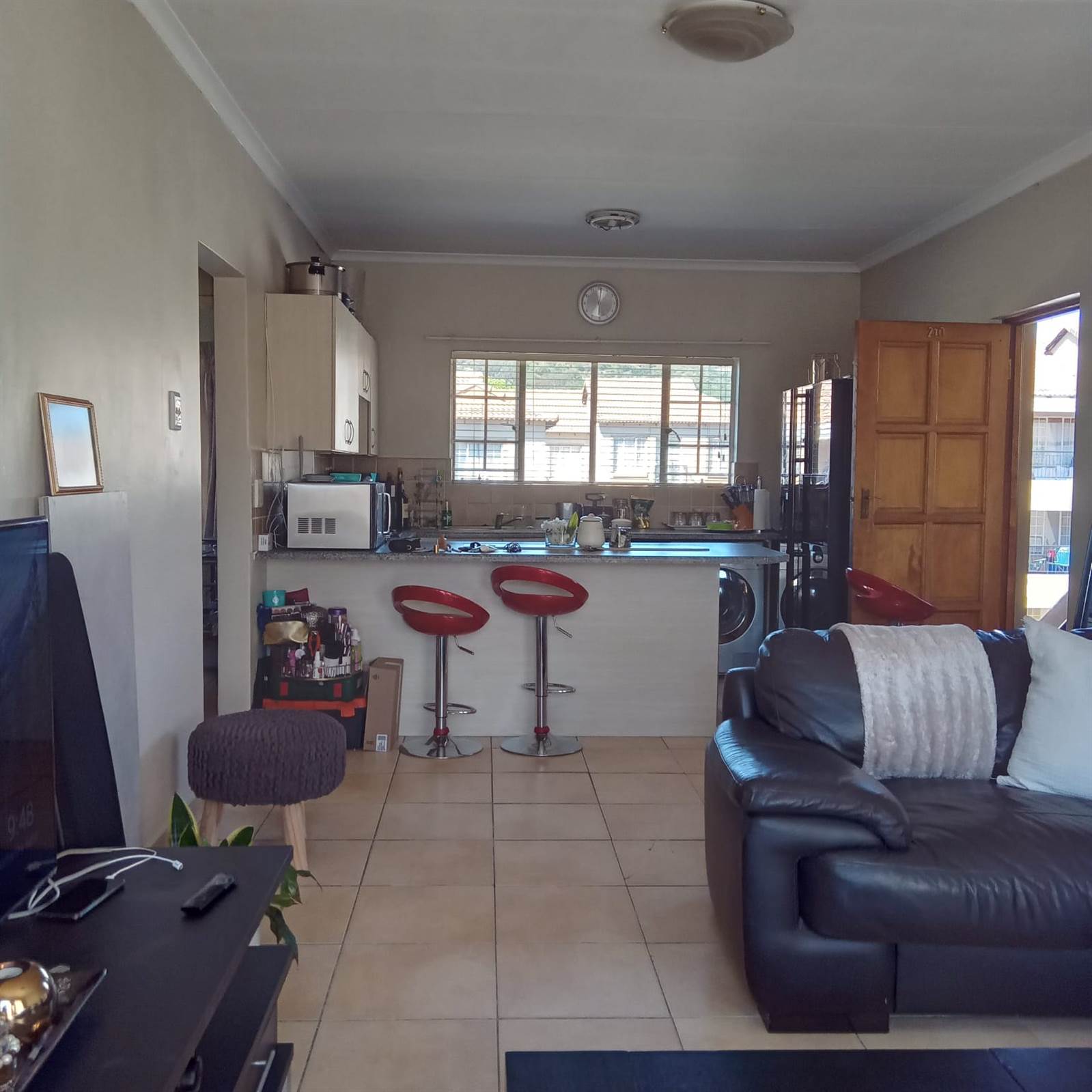 2 Bed Apartment in Meredale photo number 7