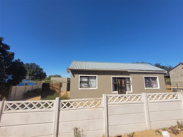 3 Bed House in Westbank