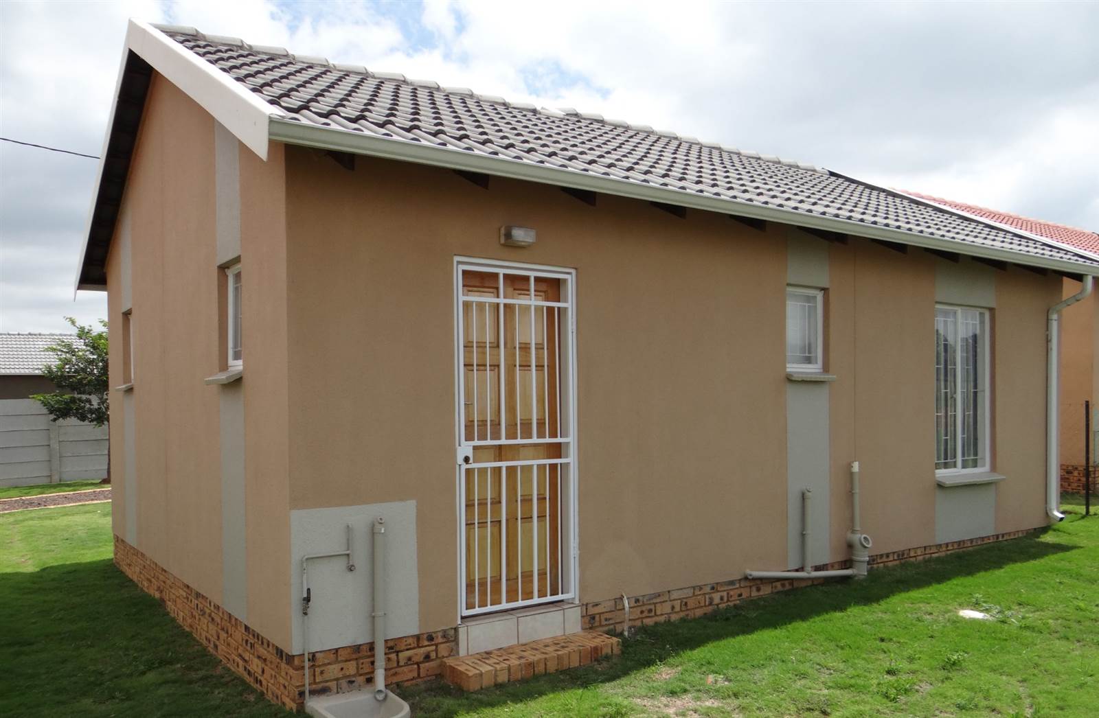 2 Bed House in Sebokeng photo number 2