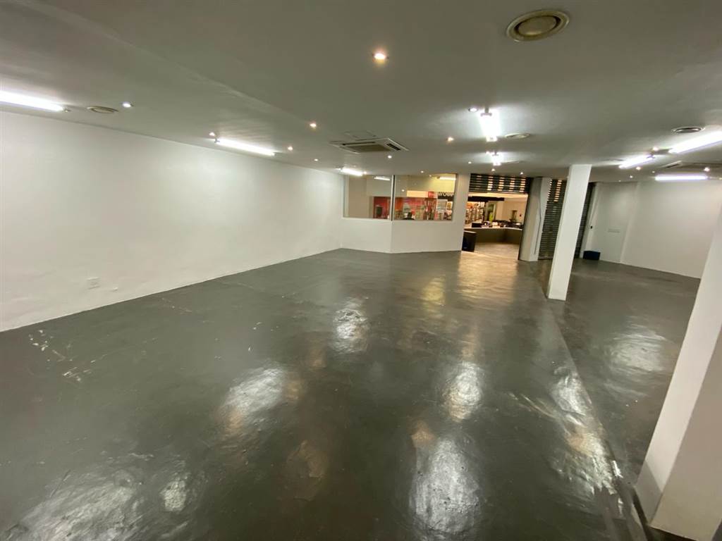 260  m² Retail Space in Somerset West Central photo number 3