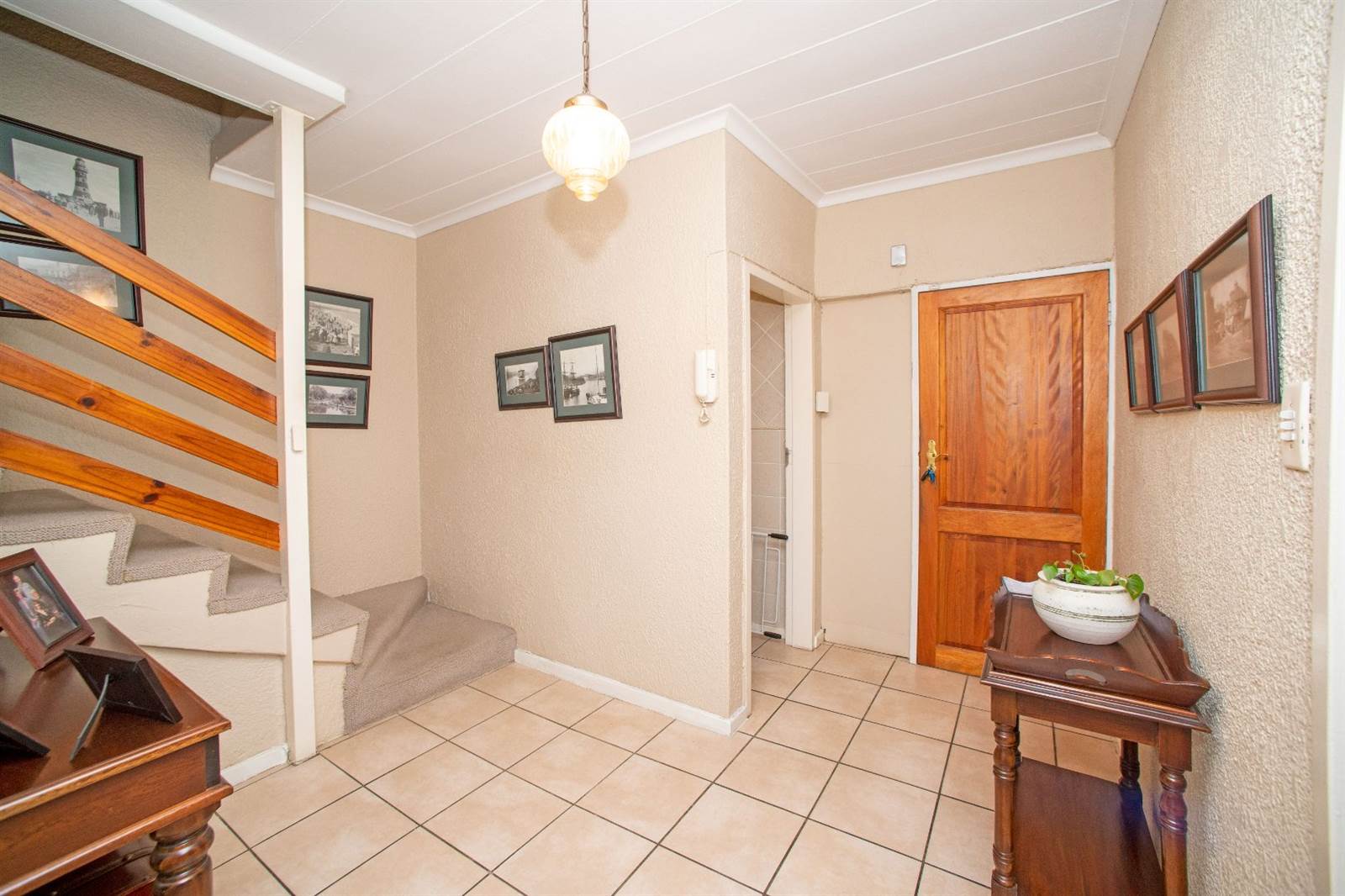 3 Bed Townhouse in Westdene photo number 8