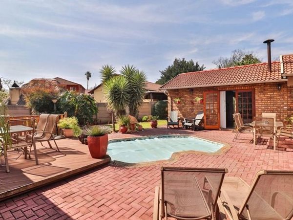3 Bedroom House 3 Bedroom House