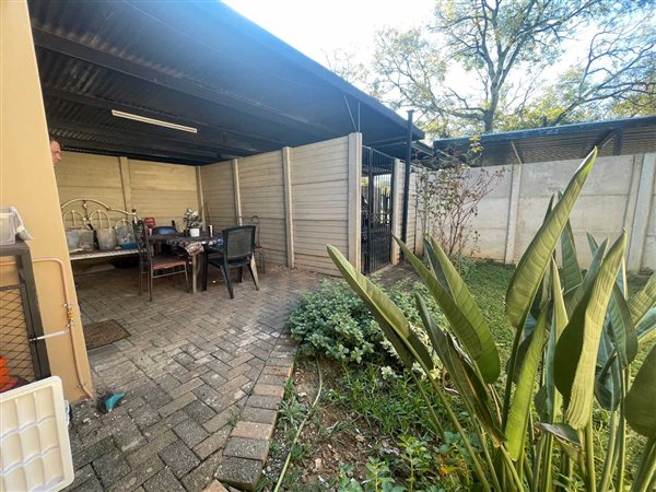 2 Bedroom Garden Cottage 2 Bedroom Garden Cottage
