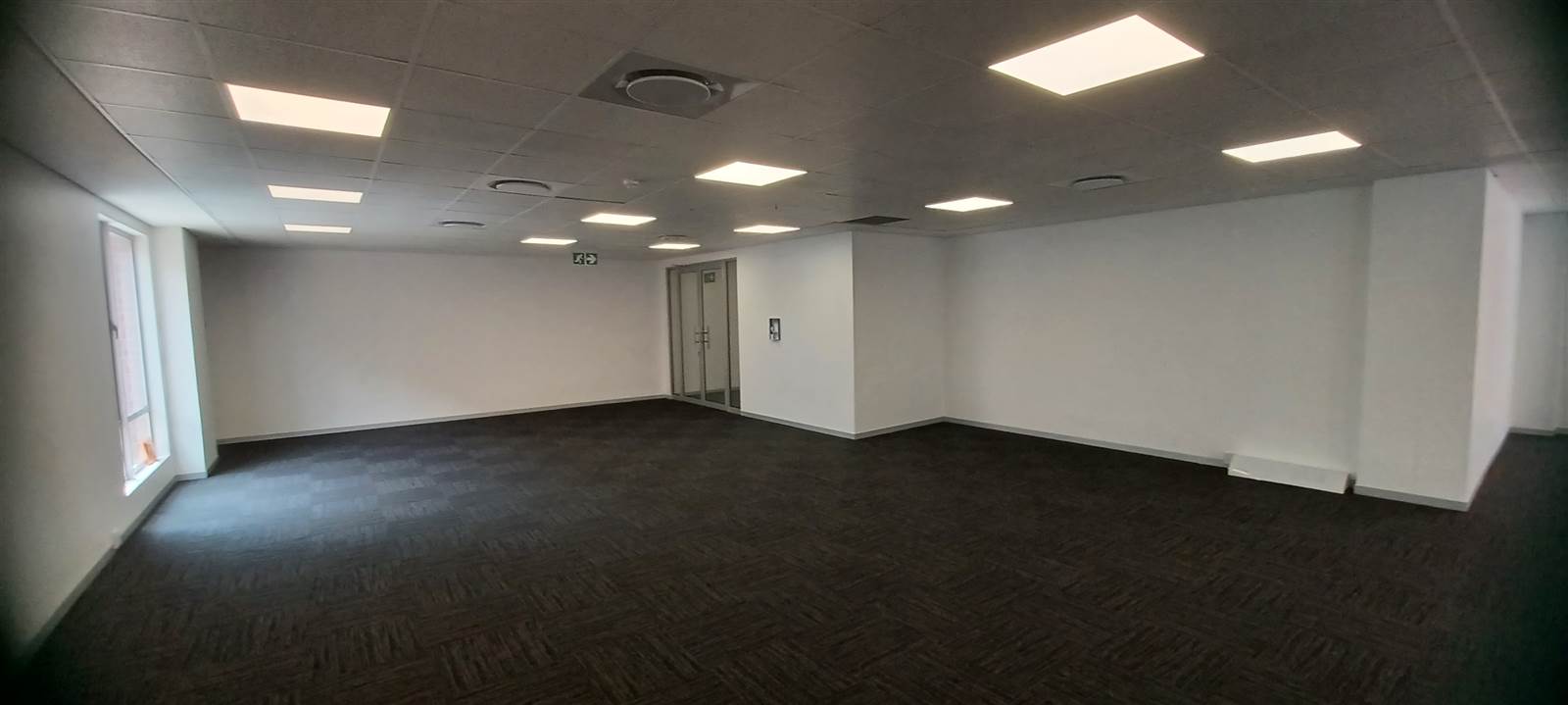 468  m² Commercial space in Melrose Arch photo number 3