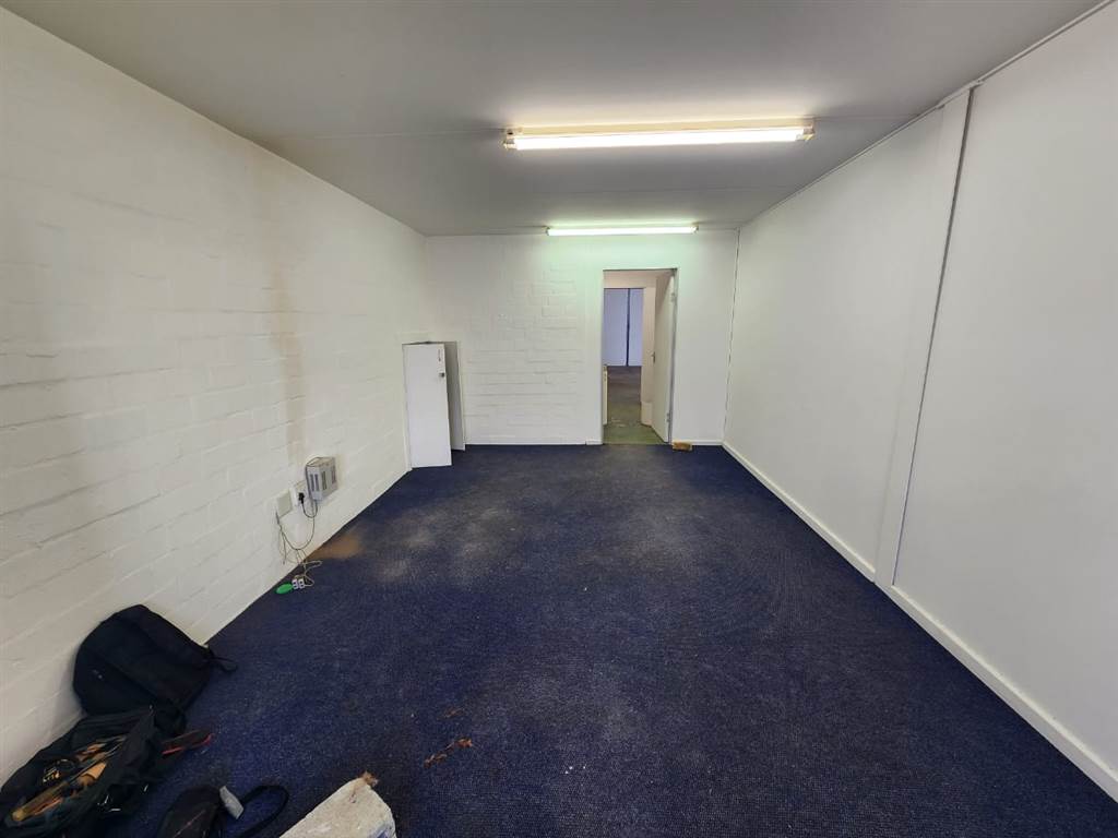 204  m² Industrial space in Montague Gardens photo number 24