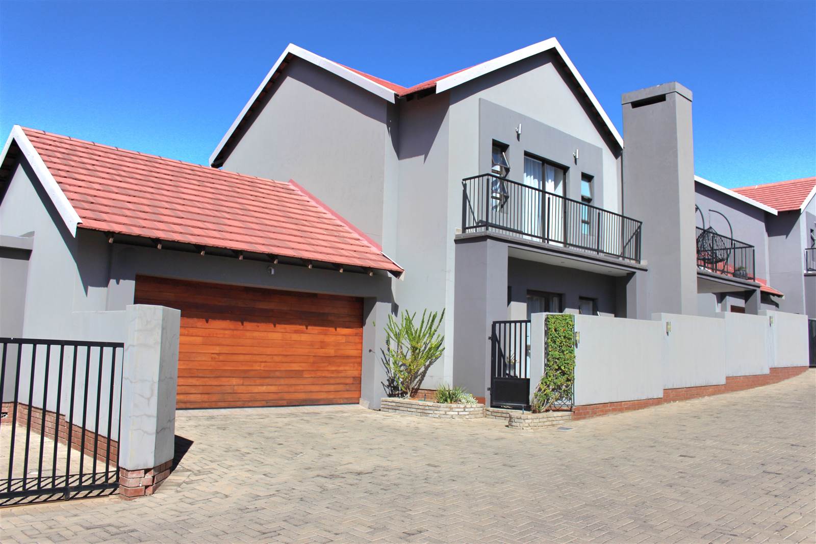4 Bed Townhouse in Wild Olive Estate photo number 1