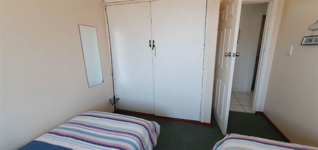 3 Bed Apartment in St Michaels on Sea photo number 9