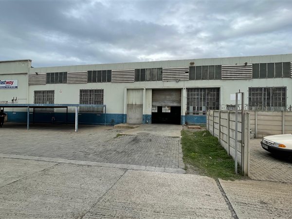 460  m² Industrial space