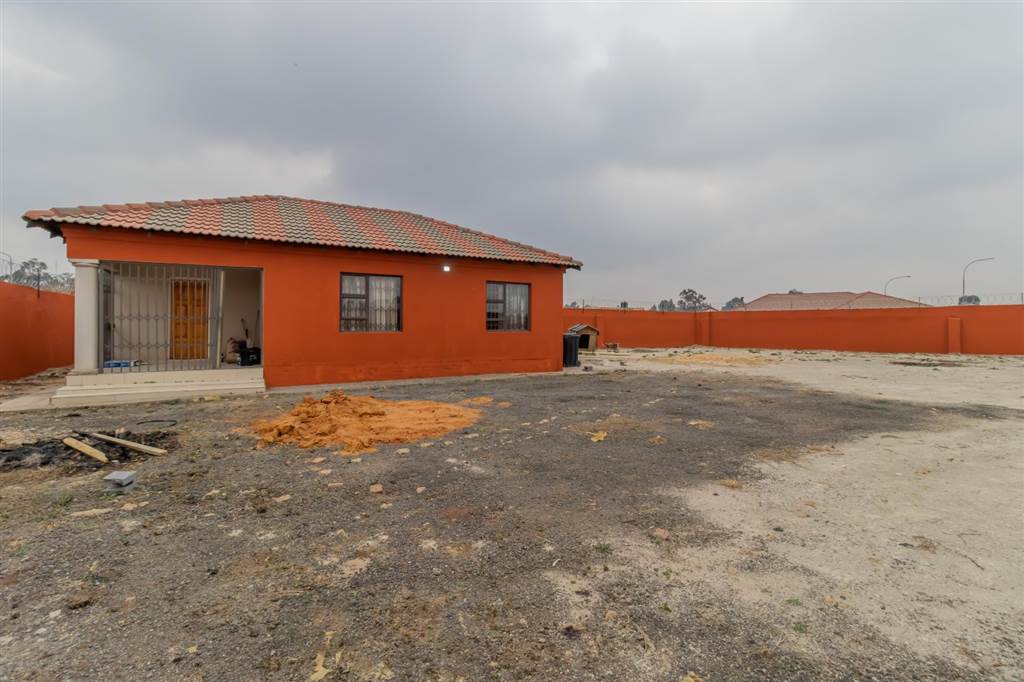 2 Bed House for sale in Krugersrus T4260539 Private Property