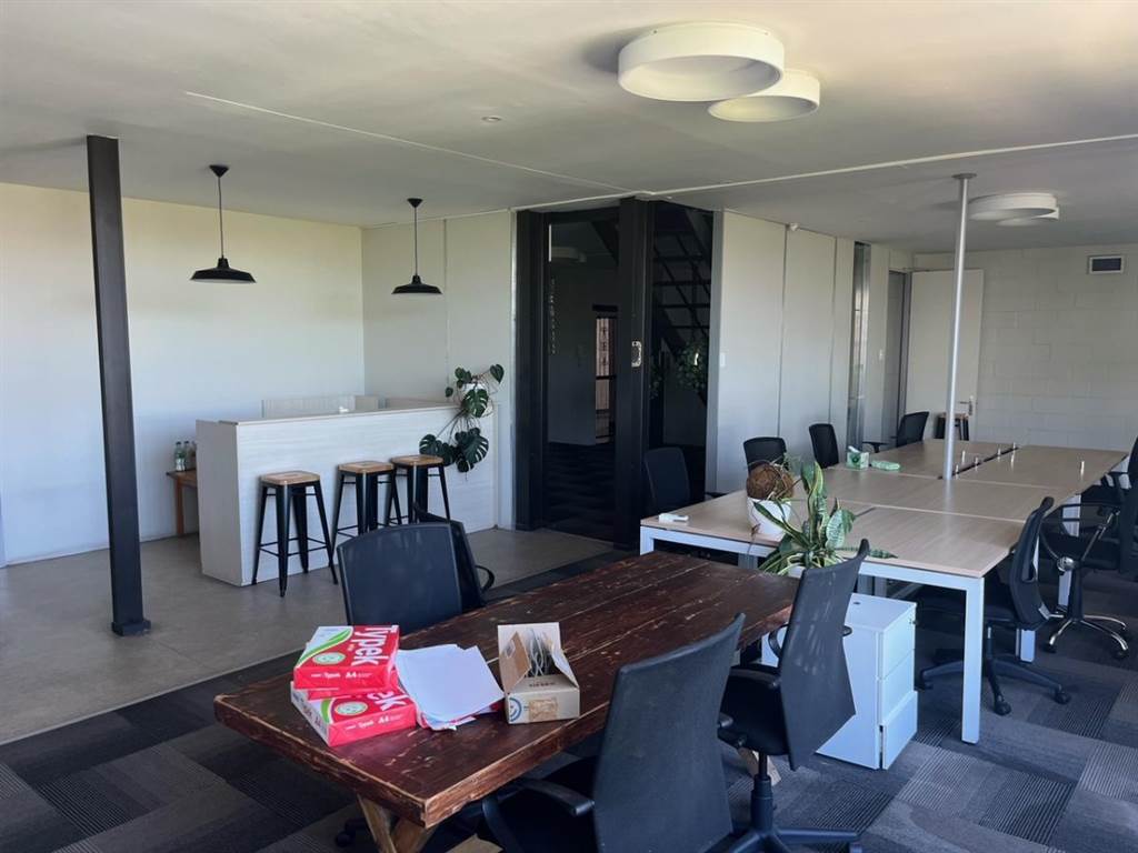 283  m² Office Space in Salt River photo number 2