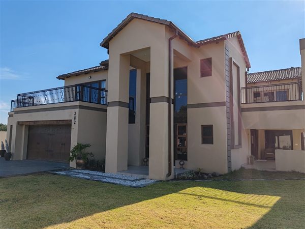 6 Bedroom House 6 Bedroom House
