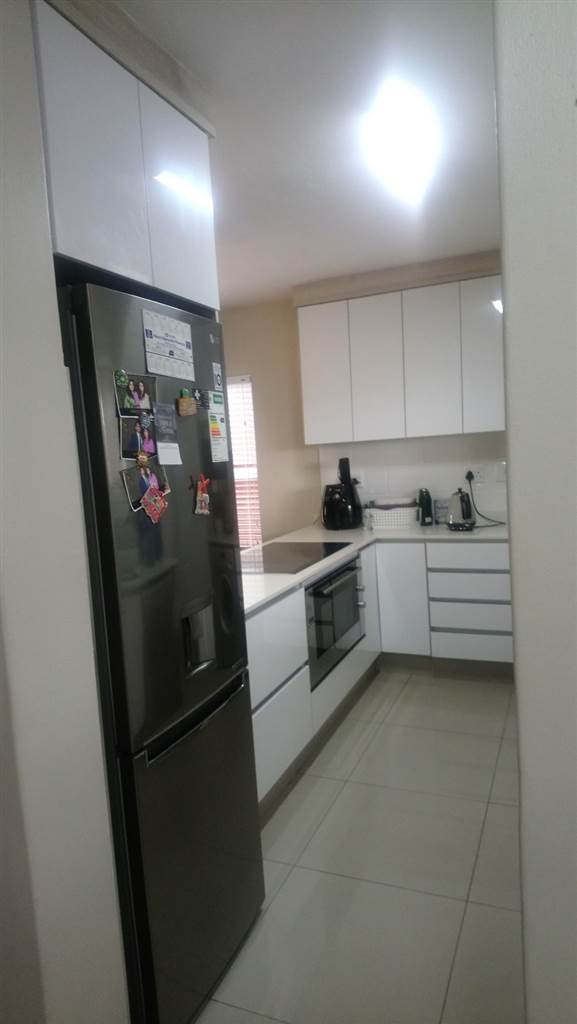 3 Bed Apartment in Mt Edgecombe photo number 12