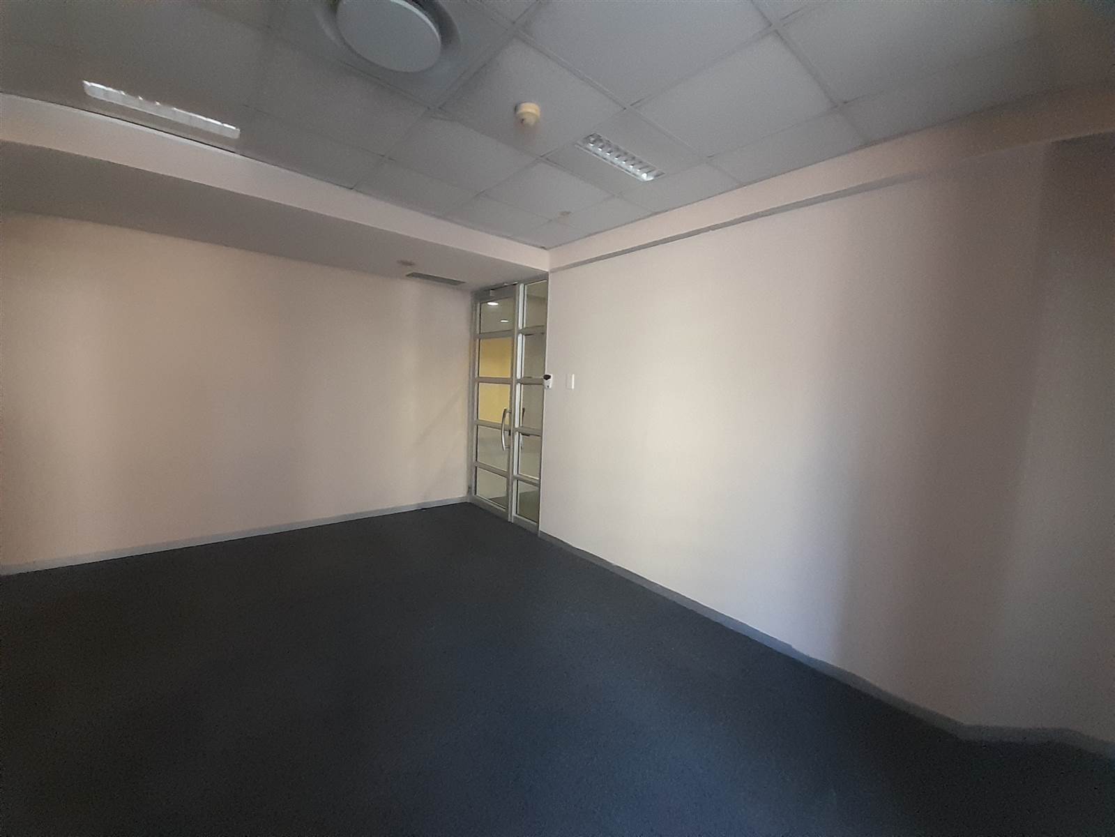 154.9  m² Commercial space in Durban CBD photo number 7