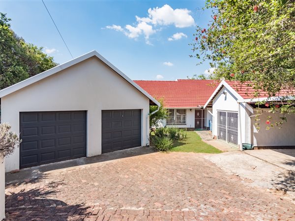4 Bedroom House 4 Bedroom House