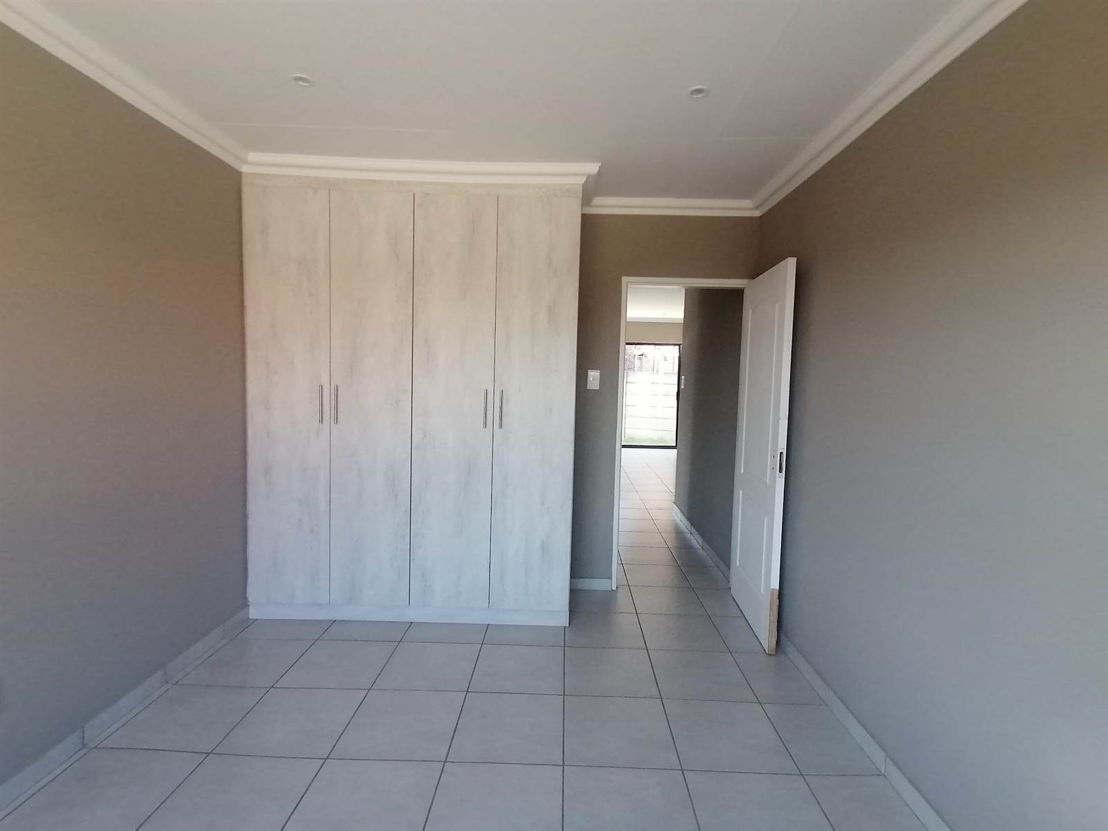 3 Bed Townhouse in Ermelo photo number 12
