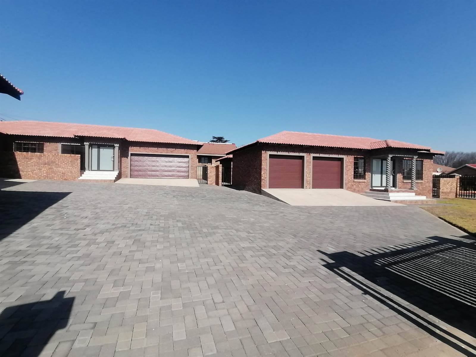 3 Bed Townhouse in Ermelo photo number 3